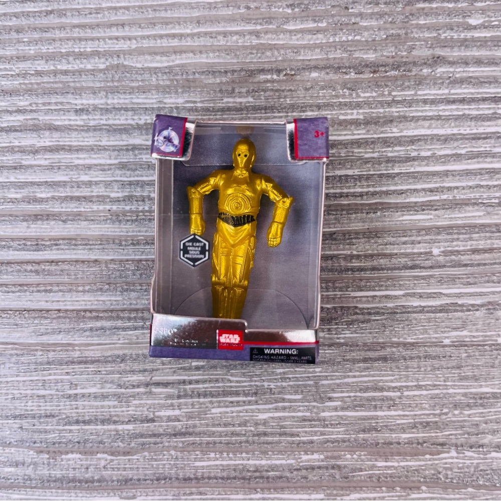 ZURU Disney Mini Brands STAR WARS Gold C-3PO C3PO Figure Ultra Rare Figure Toy
